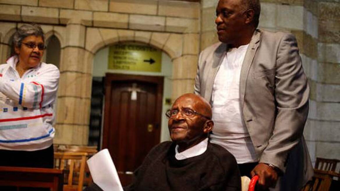 Ο πρώην αρχιεπίσκοπος της Νοτίου Αφρικής διεκδικεί το δικαίωμα στην ευθανασία
